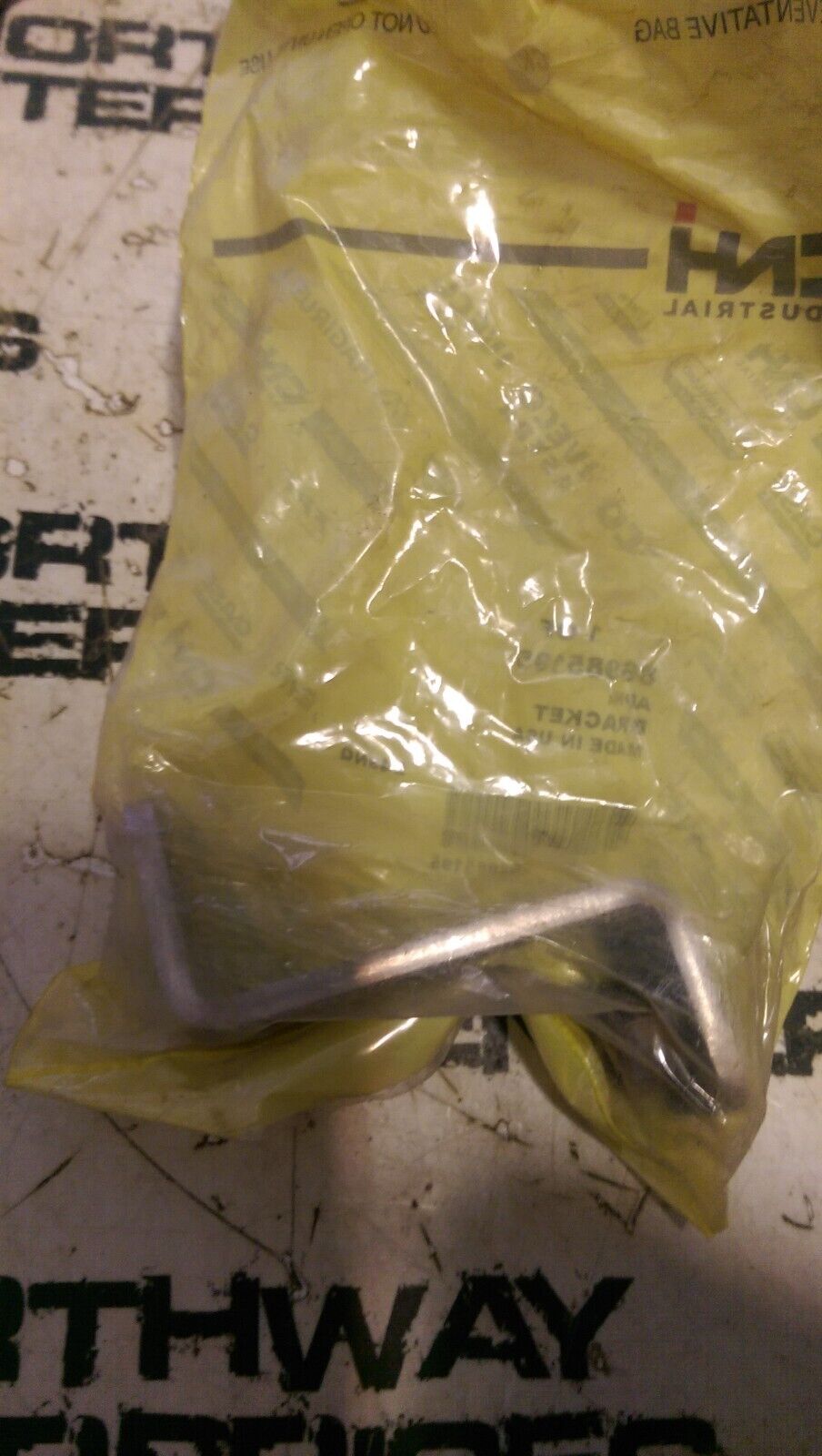 CASE CNH 86985195 BRACKET