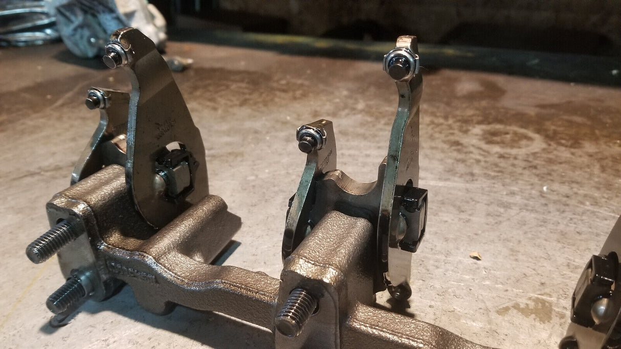 1880400C1 2007-2010 Ford F-250 6.4L Diesel Valve Rocker Arm Assembly r215