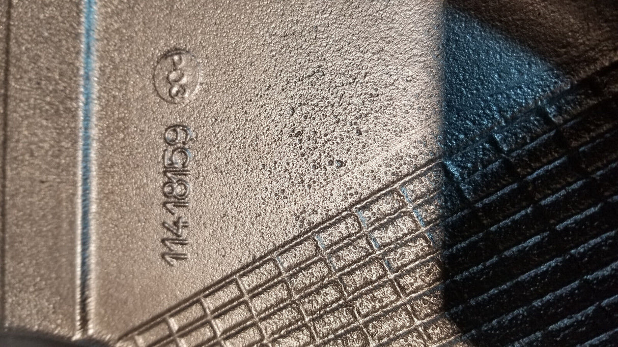 VOLVO 11418159 SEALING PLATE VOE11418159