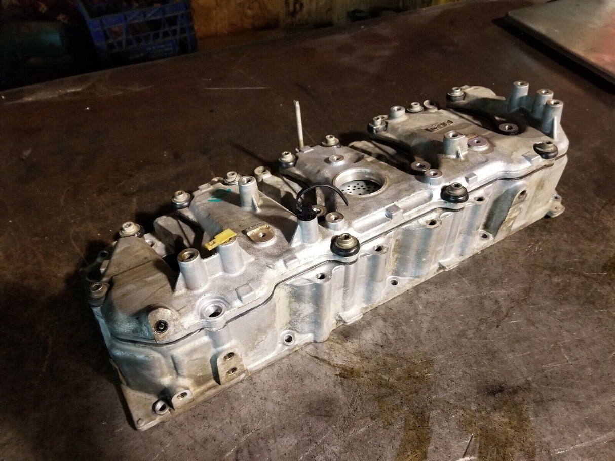 2011-2015 DURAMAX 6.6L DIESEL LML VALVE COVER LH DRIVER 12640380 12642769 r291