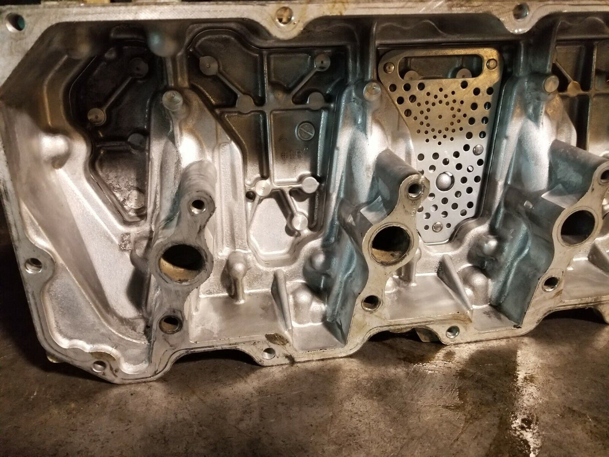 2011-2015 DURAMAX 6.6L DIESEL LML VALVE COVER LH DRIVER 12640380 12642769 r291