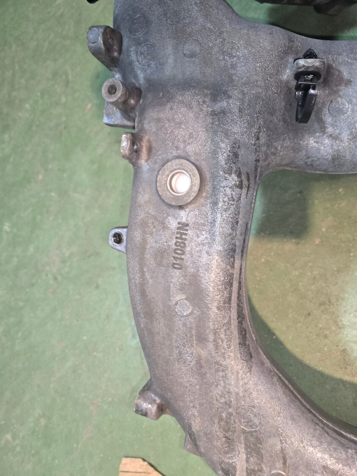 2017-2019 Chevy/GMC L5P 6.6 Duramax Upper Intake Manifold 12686016