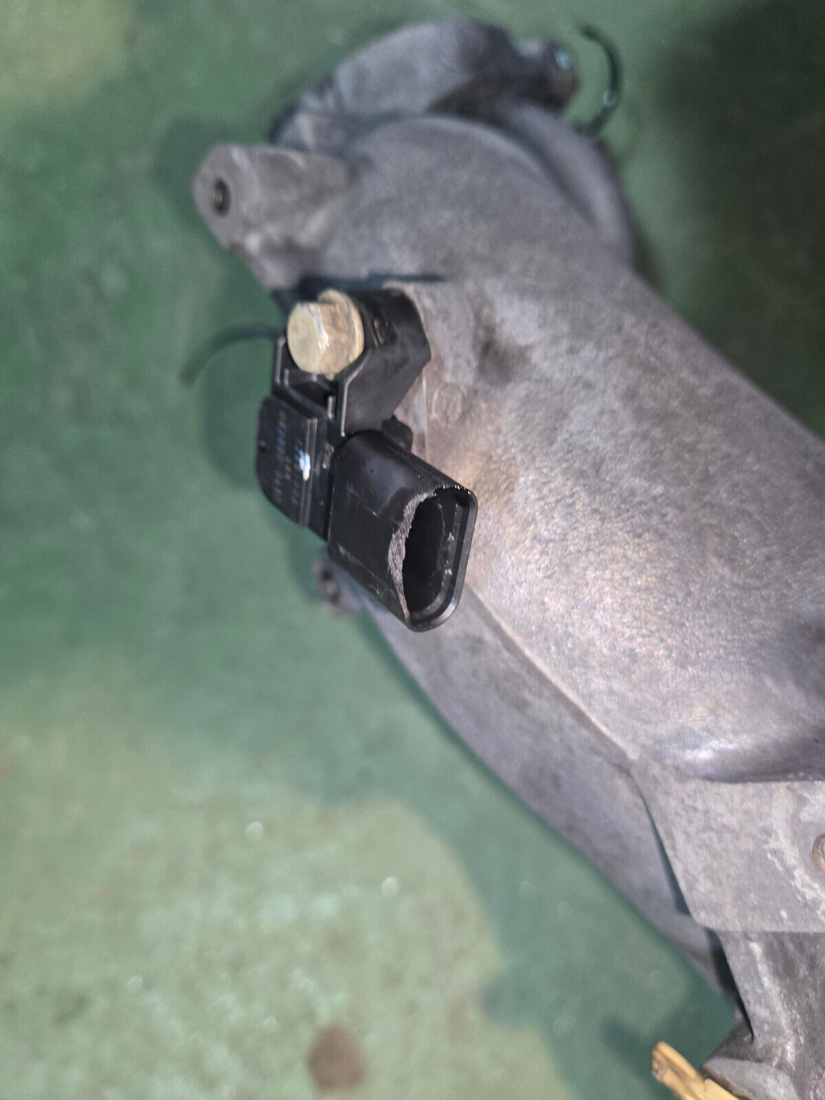 2017-2019 Chevy/GMC L5P 6.6 Duramax Upper Intake Manifold 12686016