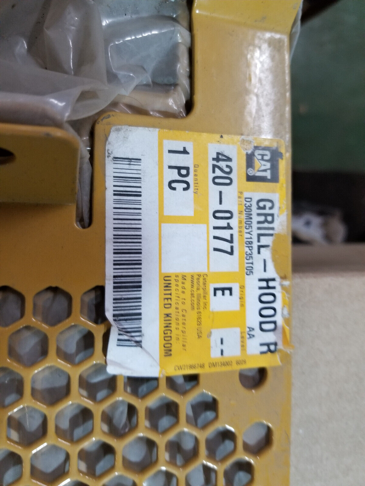 420-0177: Right Hand Hood Grill 4200177