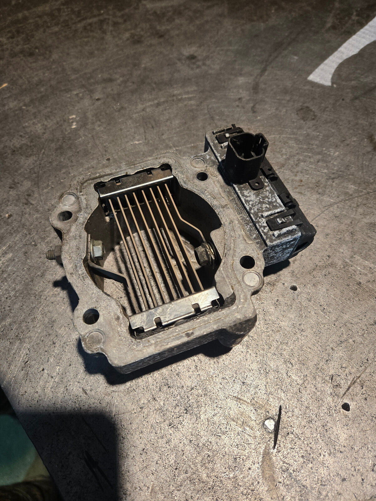 2011-2016 Chevrolet GMC 6.6L Duramax Diesel LML Intake Pre Heater Grid 1201677