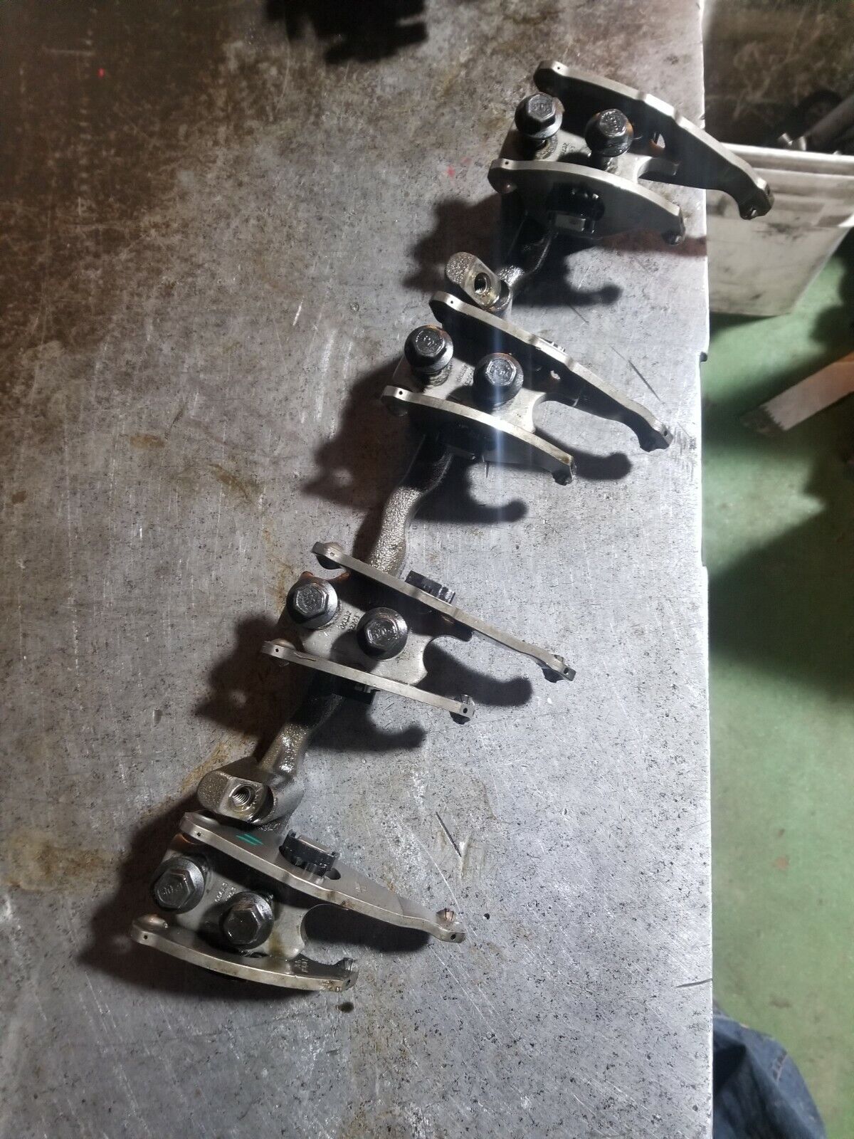 1880400C1 2007-2010 Ford F-250 350 450 6.4L Diesel Valve Rocker Arms re26