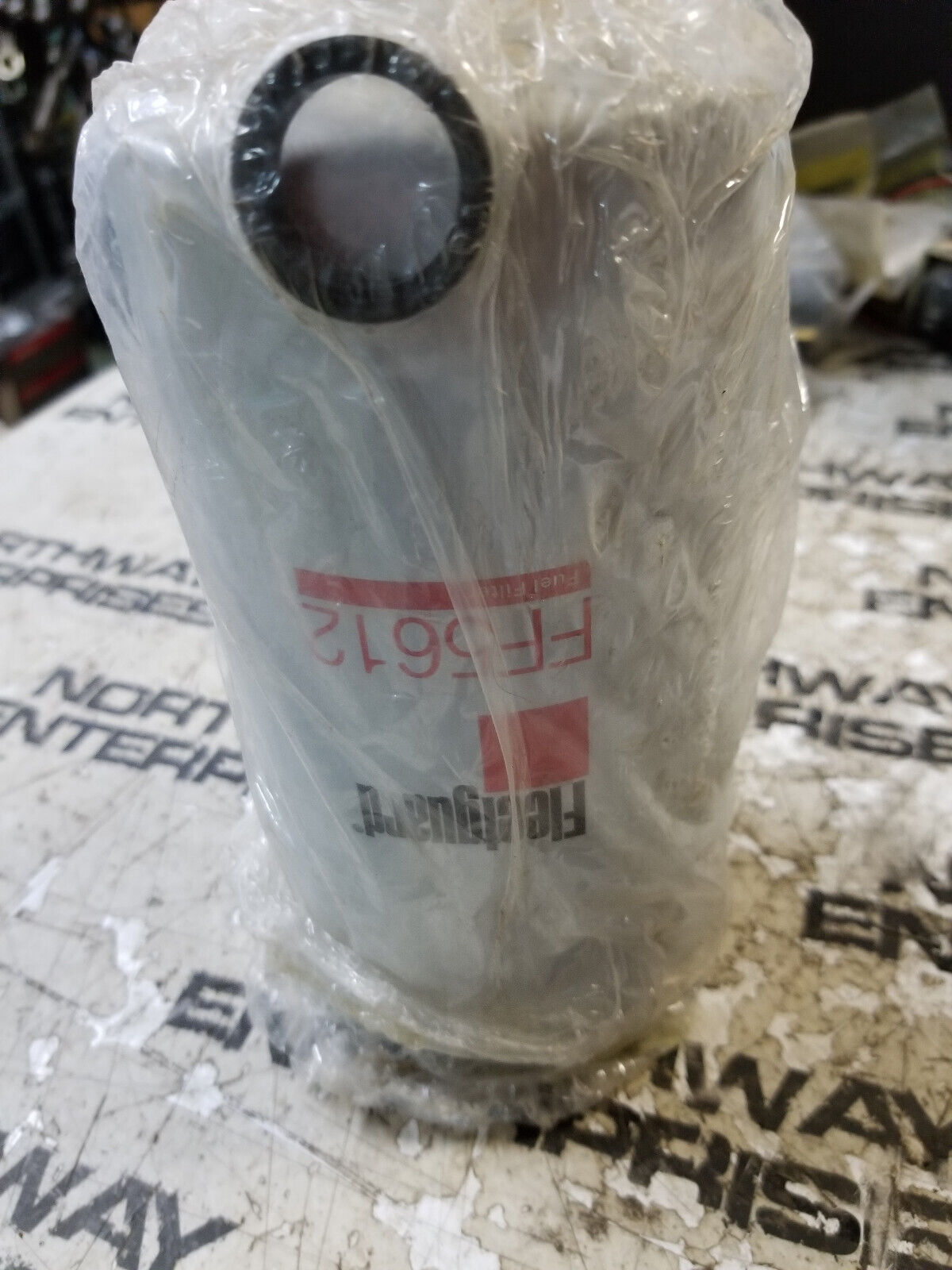 FF5612 FLEETGUARD FUEL FILTER