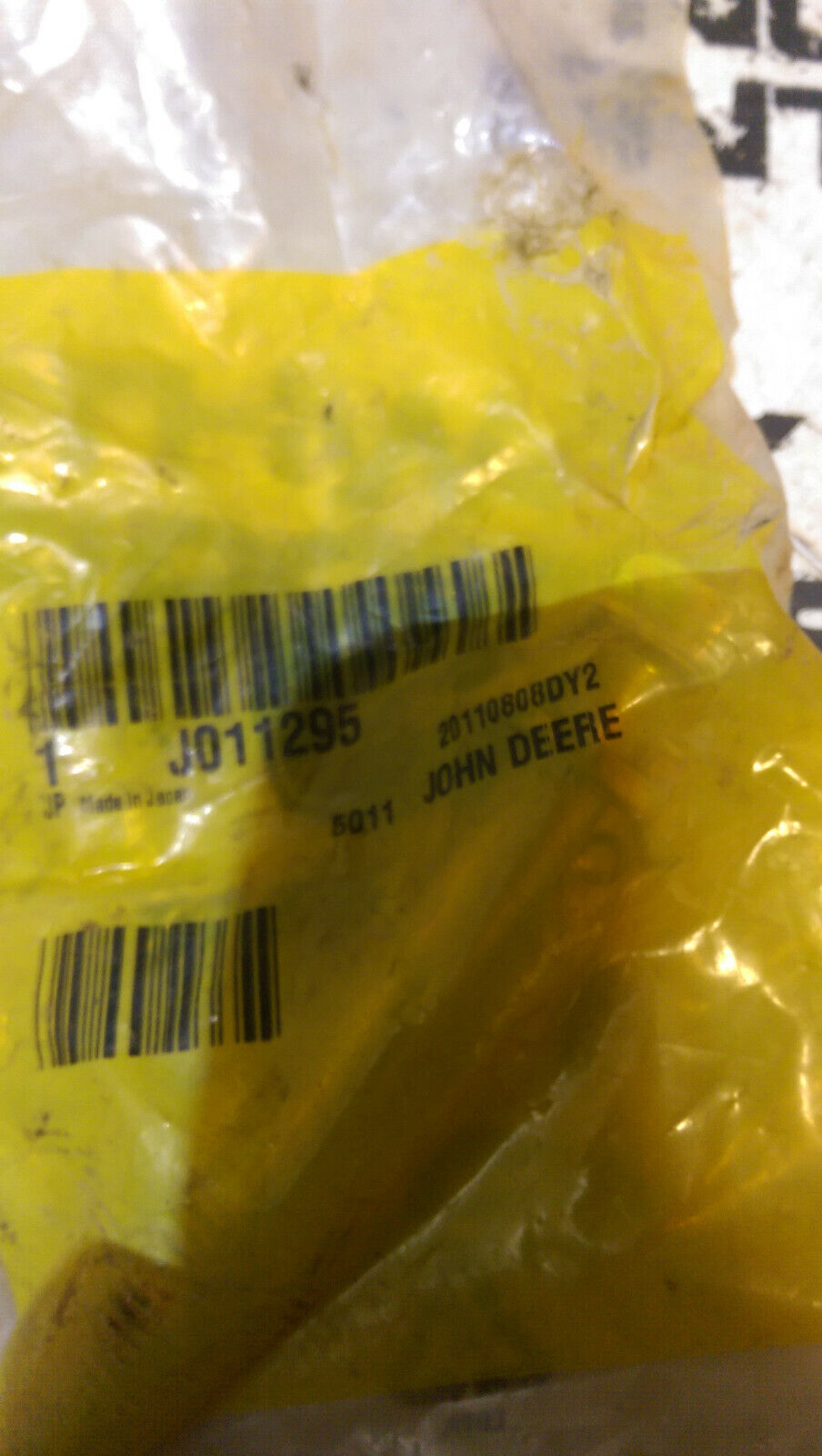 JOHN DEERE J011295 BOLT