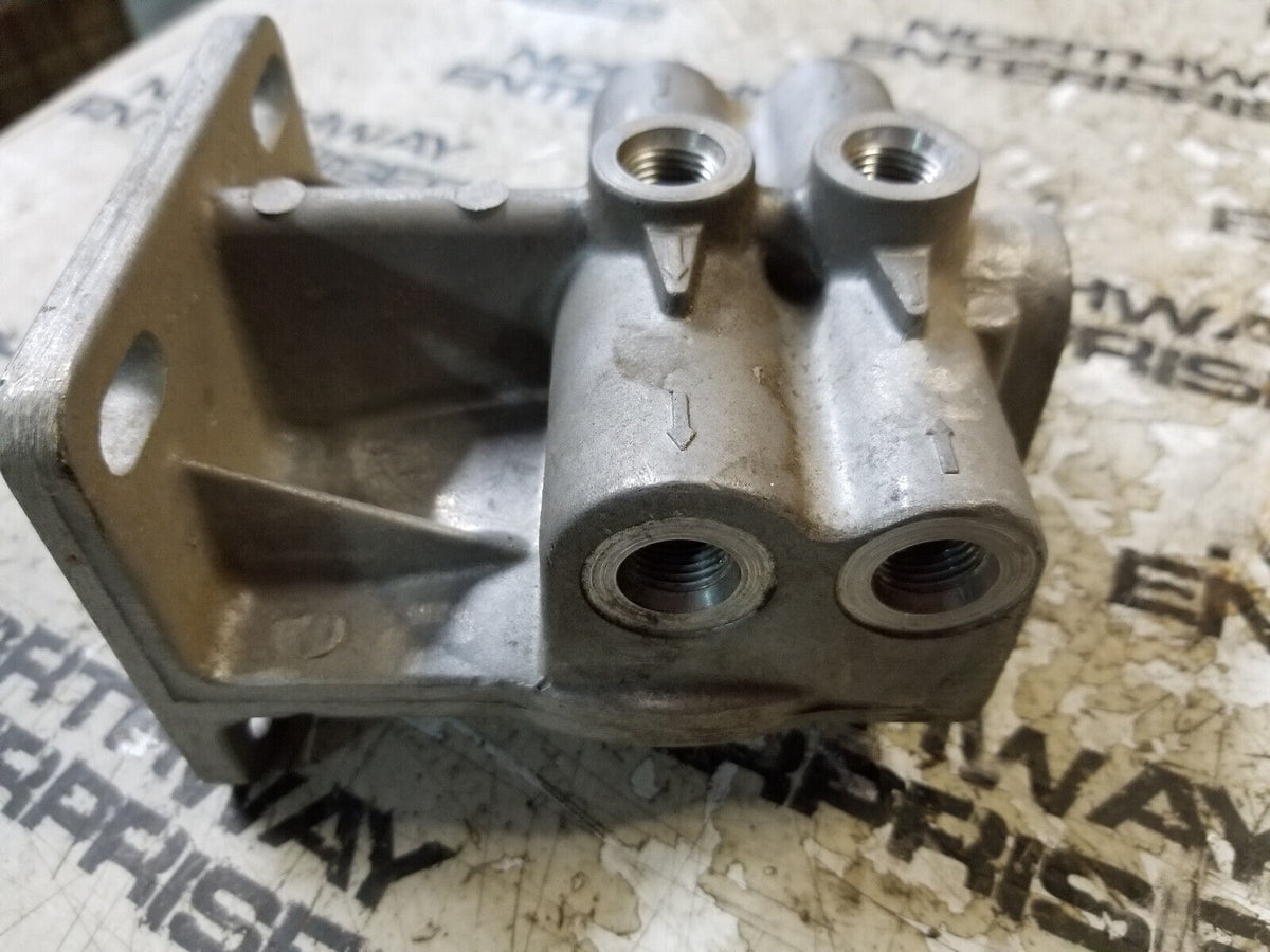 177-9778 CAT FILTER BASE 1779778 MISSING PLUG