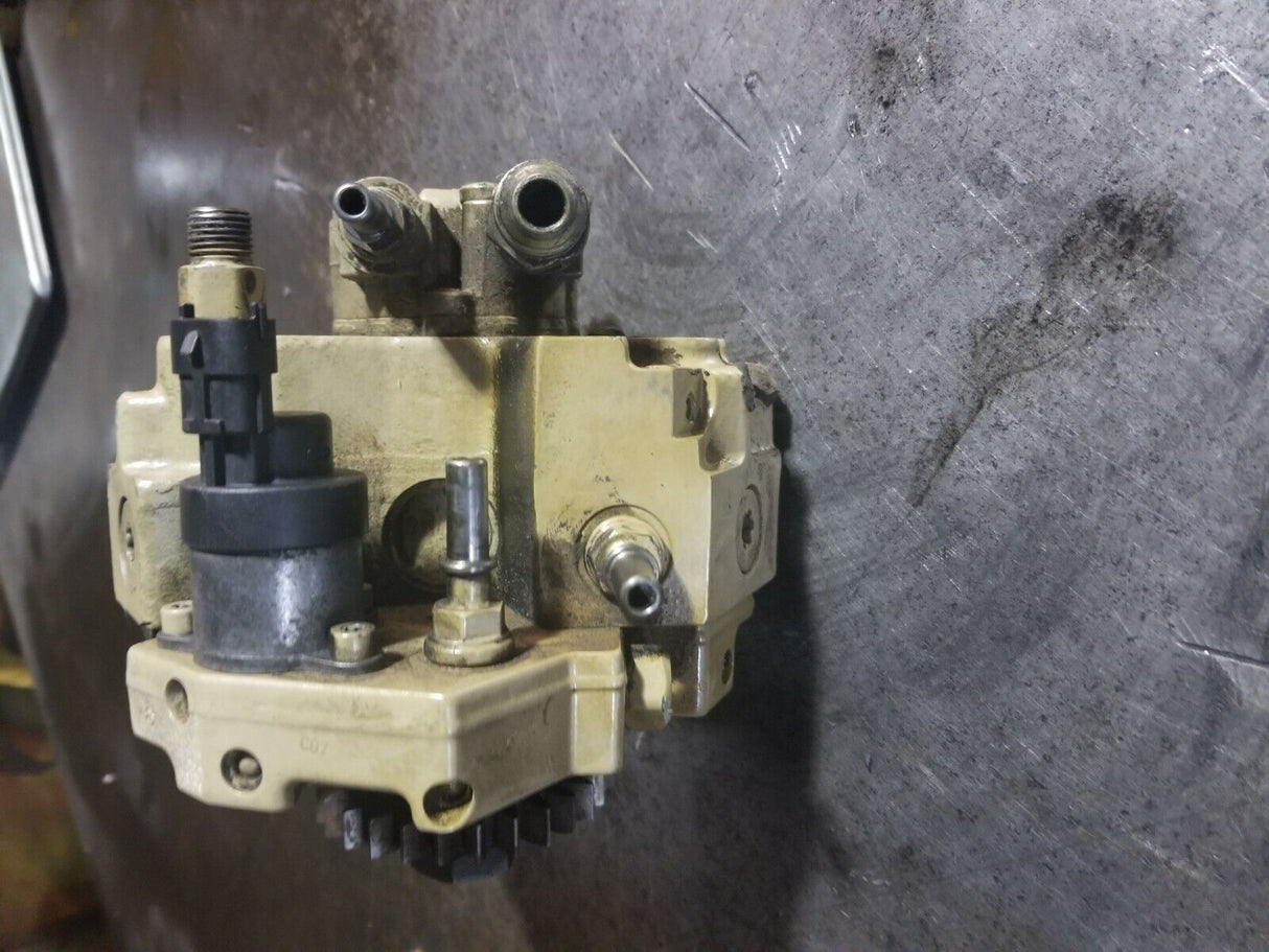 0445020122 5256607 CUMMINS INJECTION PUMP 4.5L 6.7L