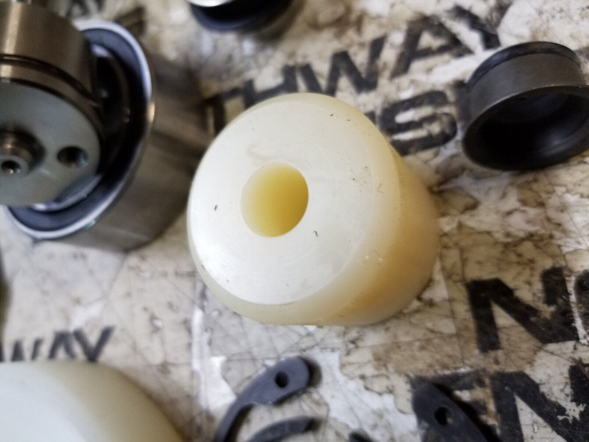 JOHN DEERE WATER PUMP SEAL KIT RE71240