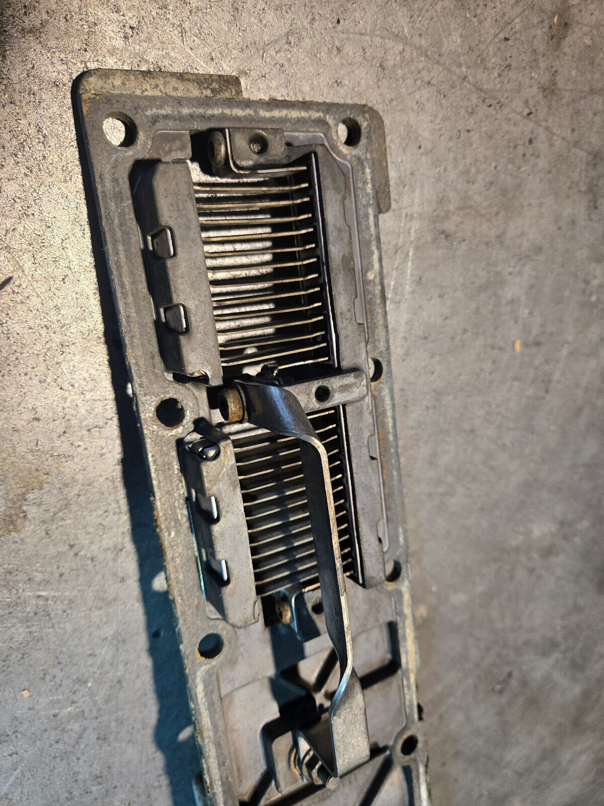 5260965 CUMMINS 6.7 6.7L INTAKE MANIFOLD GRID HEATER ref812