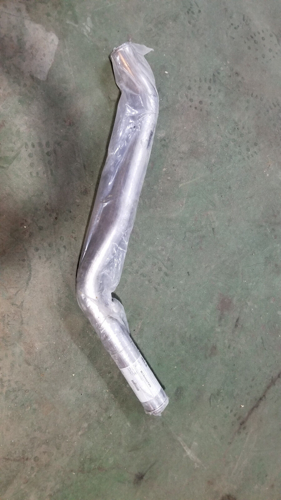 06-08-1630 MCI DD13 RAD TO COOLER TUBE SST