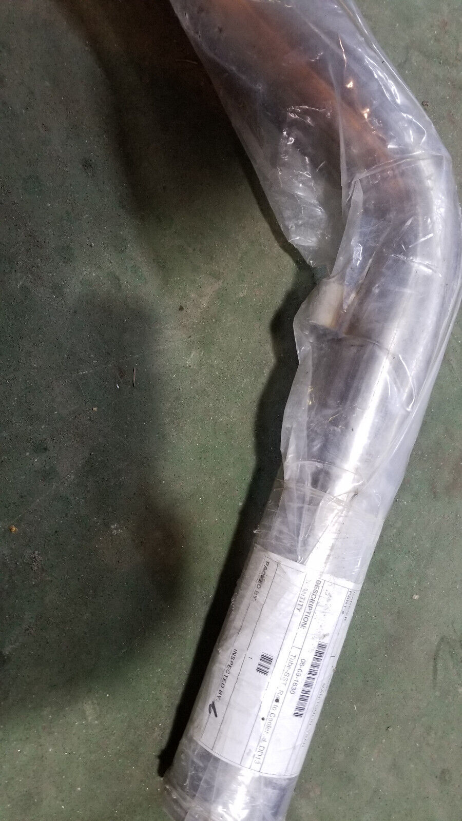 06-08-1630 MCI DD13 RAD TO COOLER TUBE SST