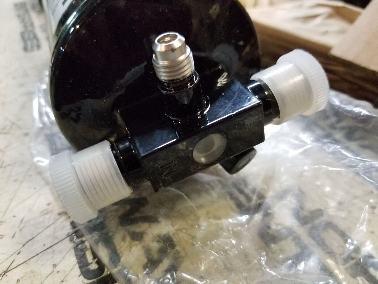 JOHN DEERE AT252692 AIR DRYER