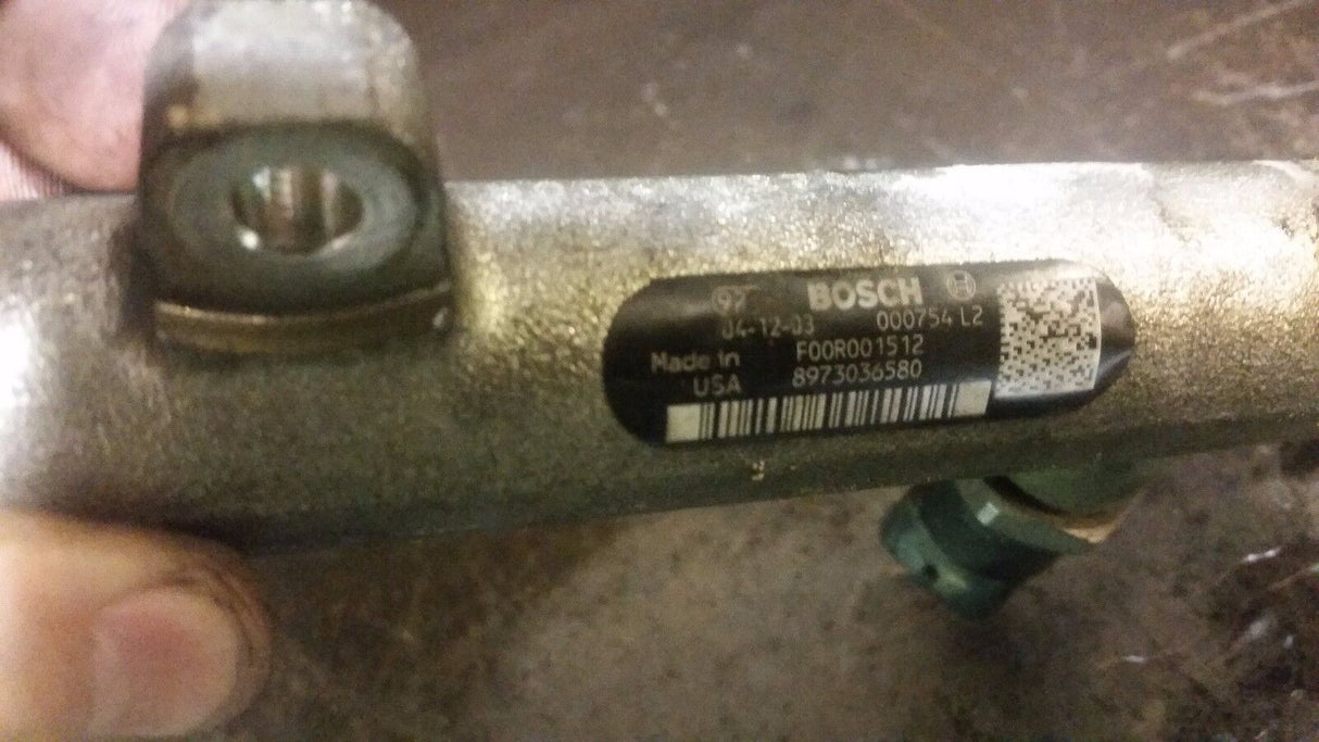 04 05 2004 2005 Chevy GMC 6.6 LLY Duramax Fuel Rails 8973036591 8973036580 rlly1