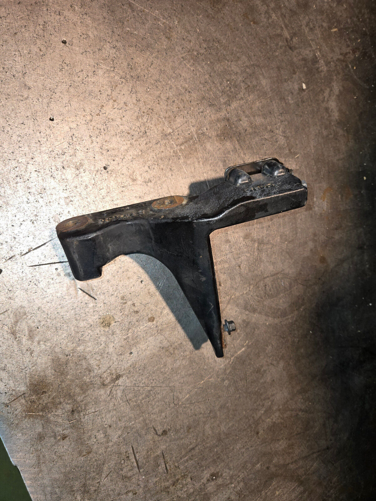 6.7L CUMMINS 5530103 P5530103 EGR COOLER BRACKET 5363764