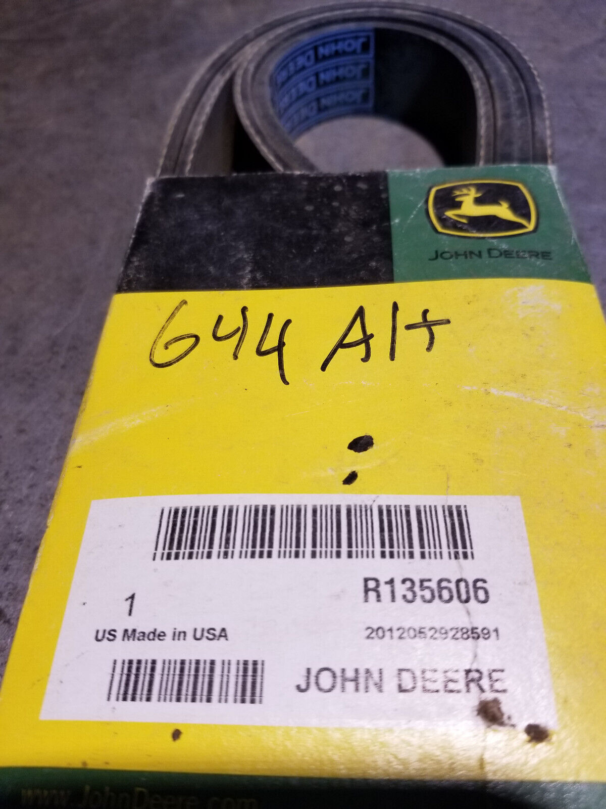 JOHN DEERE BELT R135606