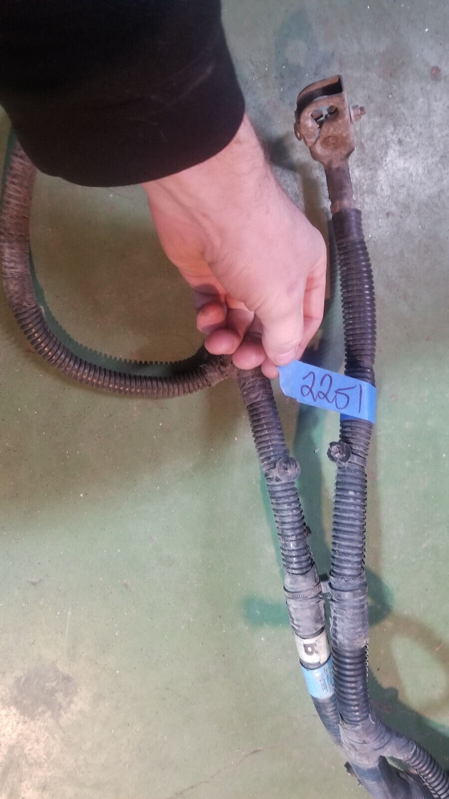 6.7L CUMMINS 5261998 BATTERY CABLE