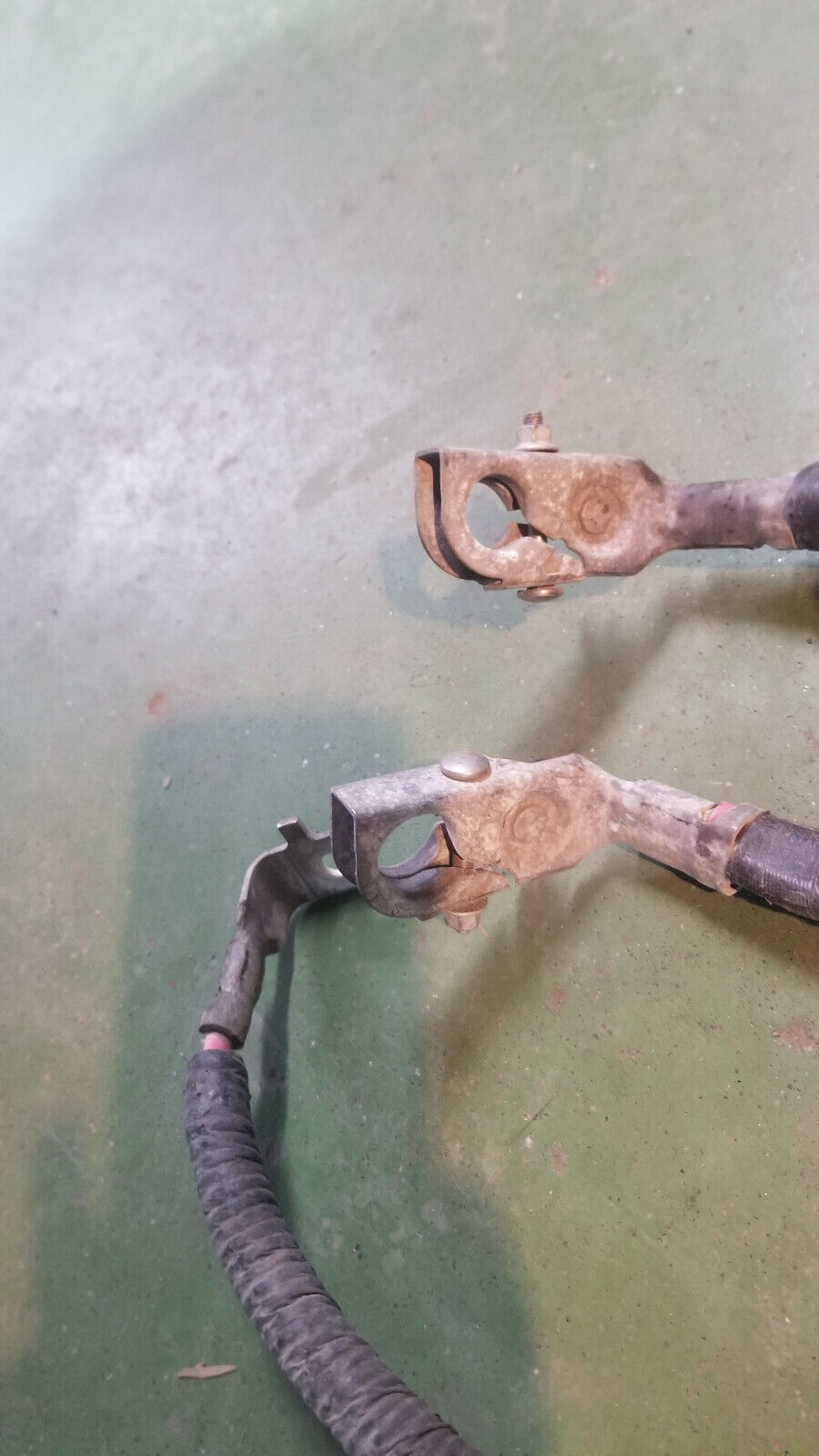 6.7L CUMMINS 5261998 BATTERY CABLE