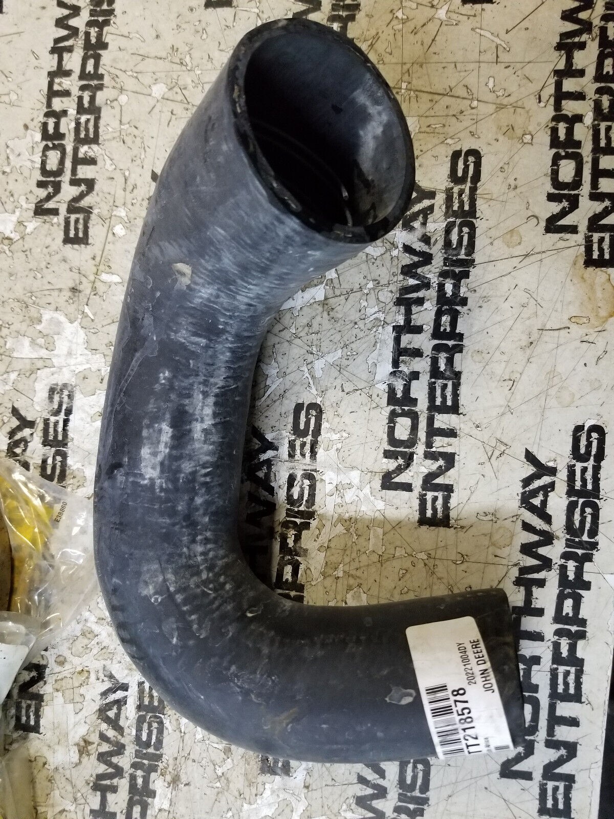 JOHN DEERE HOSE TT218578