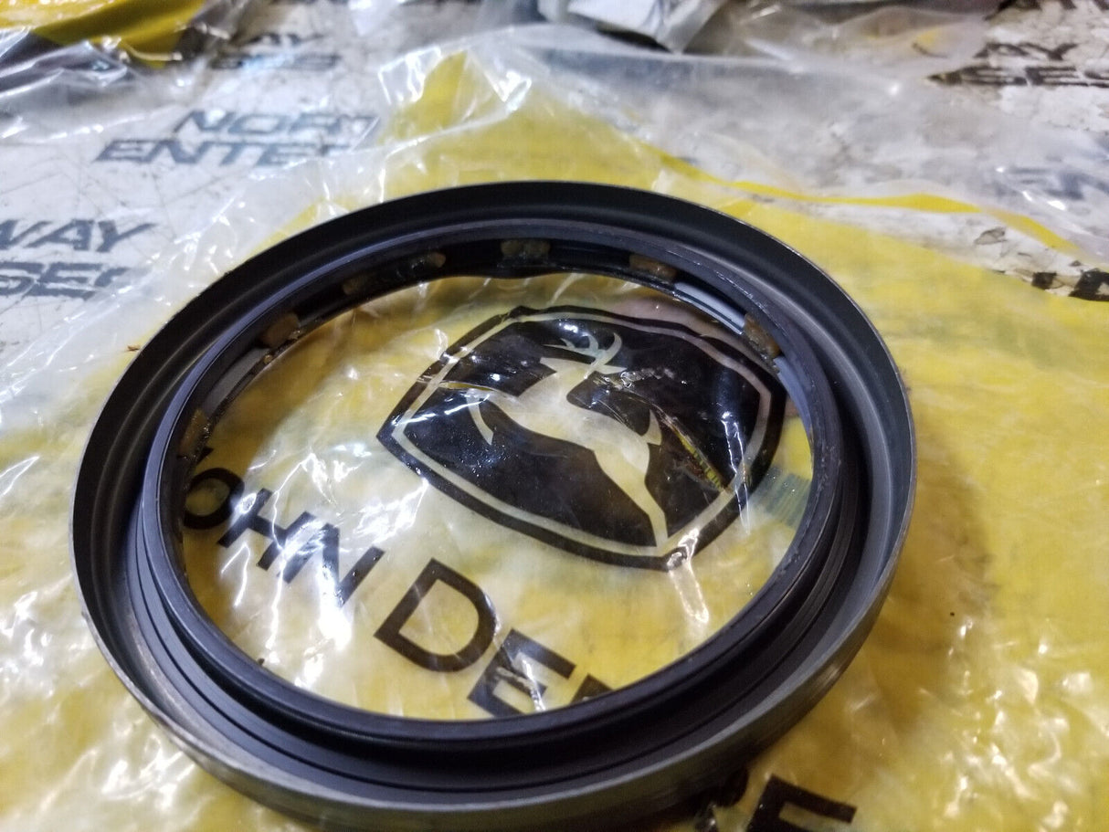 JOHN DEERE SEAL TTZF140171