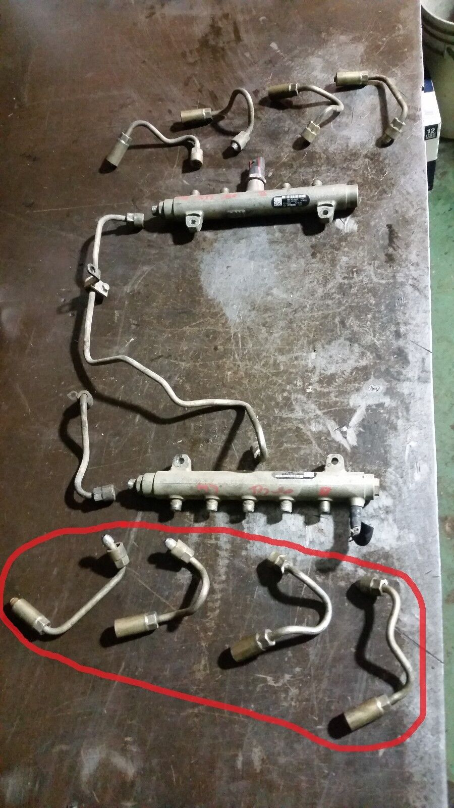 04 05 2004 2005 Chevy GMC 6.6 LLY Duramax Fuel Injector Lines RH OR LH