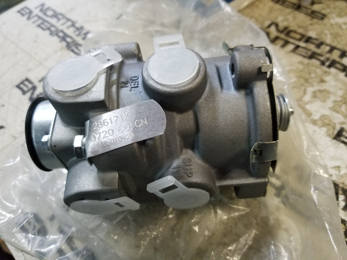 E-6 Foot Brake Control Valve Freightliner, Ref. Mack 286171, KN22140, 170.286171