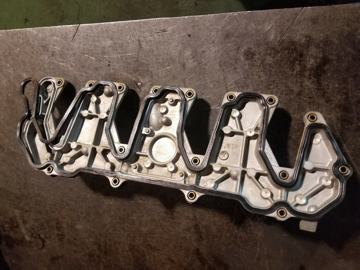 2011-2015 DURAMAX 6.6 6.6L DIESEL LML VALVE COVER 12638154