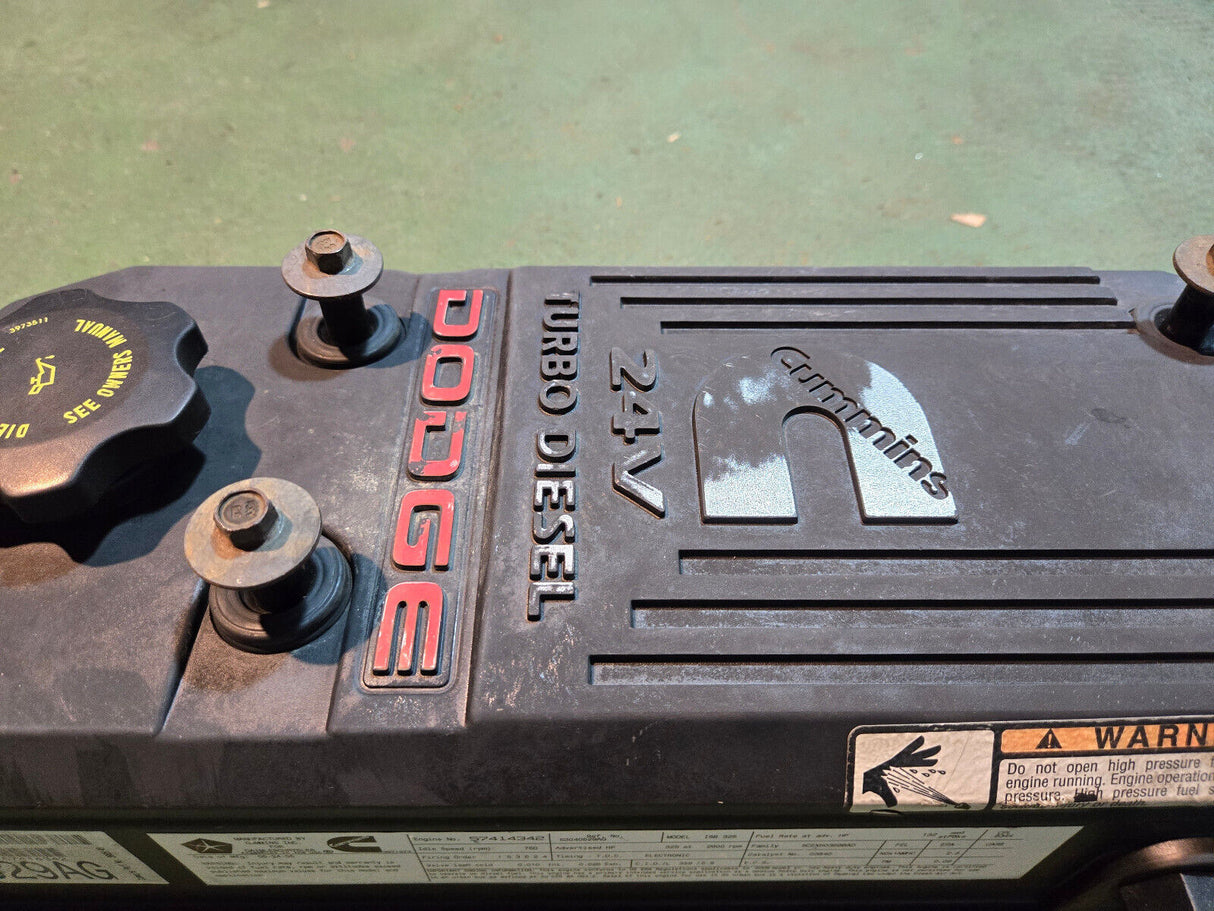 Dodge Ram 5.9L Cummins USED VALVE COVER ASSEMBLY 2005-07 4931453 4931454 REV013