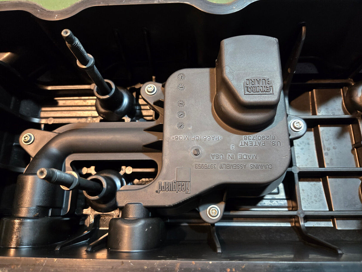 Dodge Ram 5.9L Cummins USED VALVE COVER ASSEMBLY 2005-07 4931453 4931454 REV013