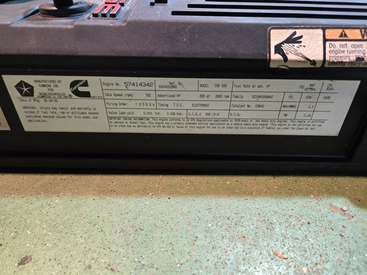 Dodge Ram 5.9L Cummins USED VALVE COVER ASSEMBLY 2005-07 4931453 4931454 REV013