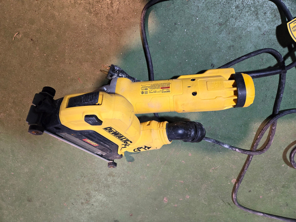 DeWALT DWE46123 13 Amps 4.5" - 5" Corded Cutting Grinder Dust Shroud Tool Kit