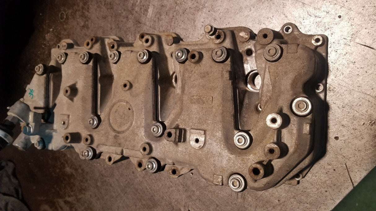 2011-2015 DURAMAX 6.6 6.6L DIESEL LML VALVE COVER & SPACER RH PASSENGER