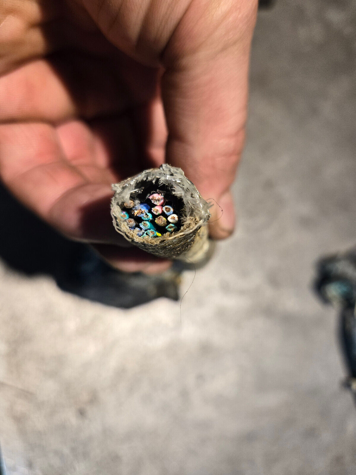 6.7L CUMMINS ENGINE HARNESS PIGTAIL