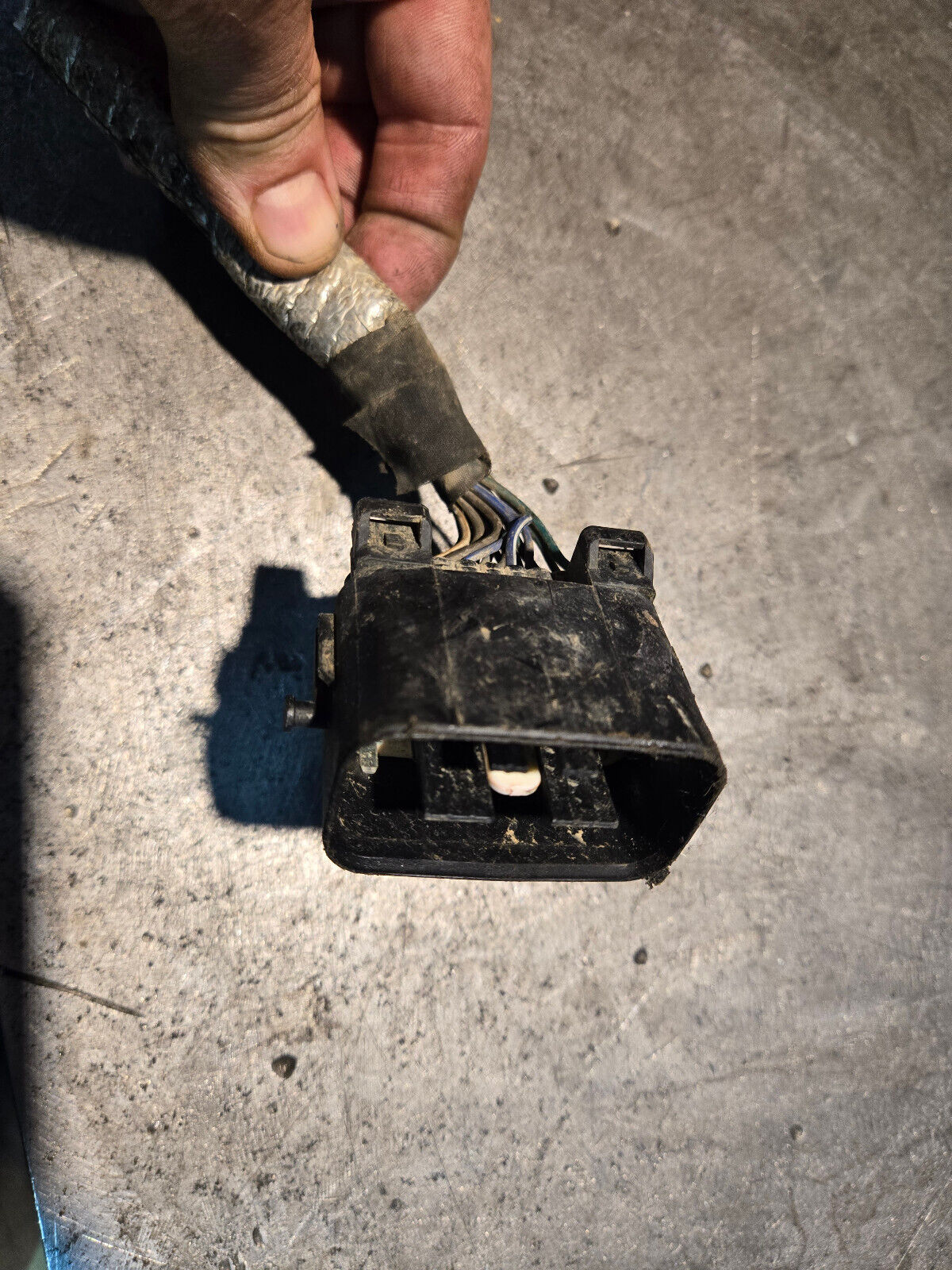 6.7L CUMMINS ENGINE HARNESS PIGTAIL