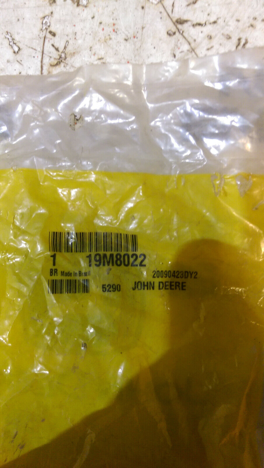 JOHN DEERE 19M8022 BOLT