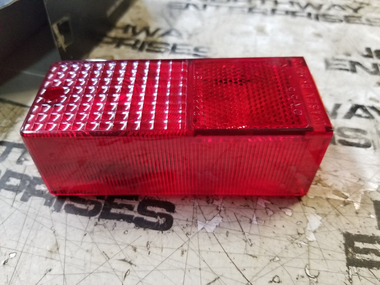 05107-01920 FORKLIFT LENS RED CATERPILLAR