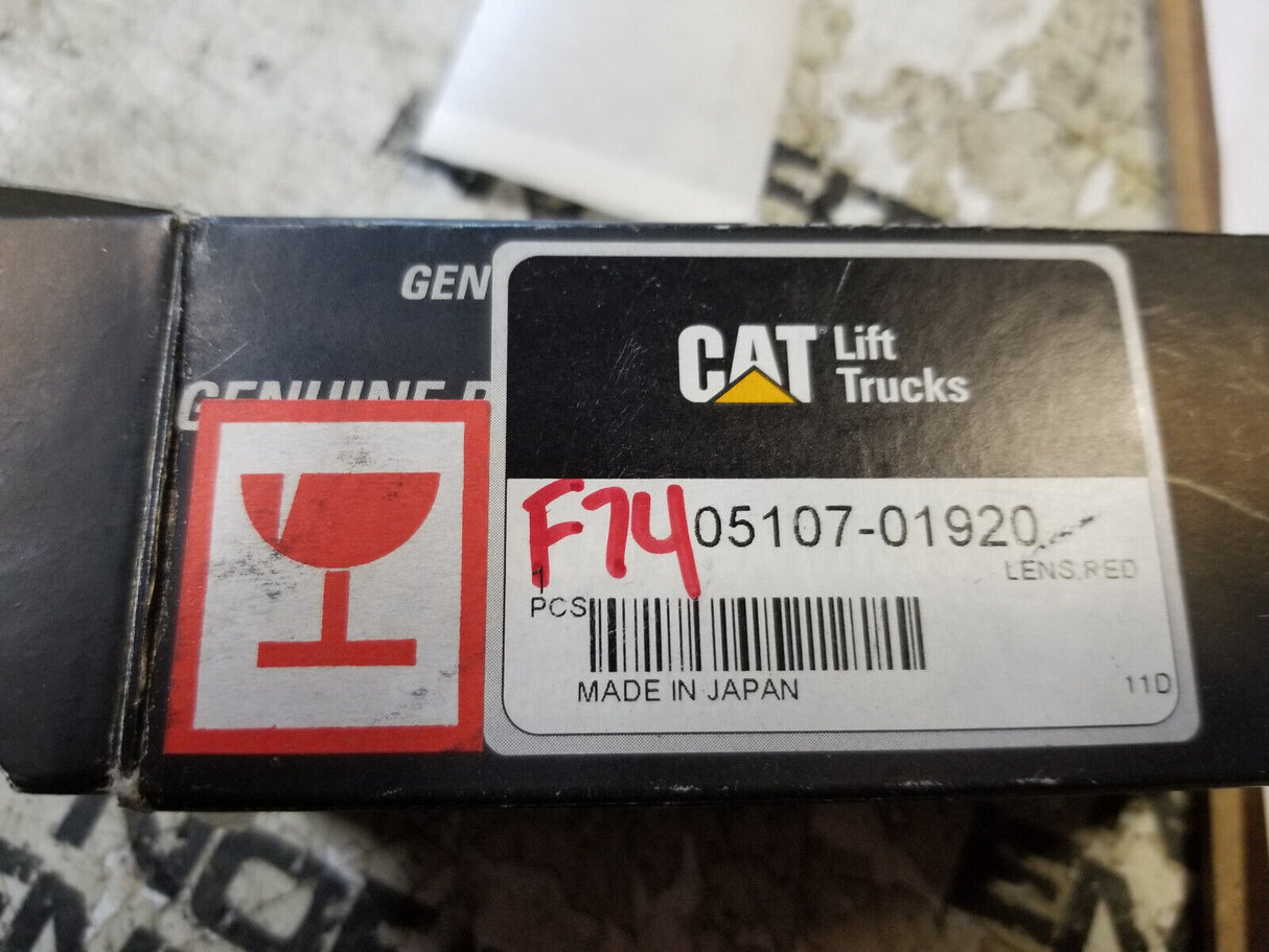 05107-01920 FORKLIFT LENS RED CATERPILLAR