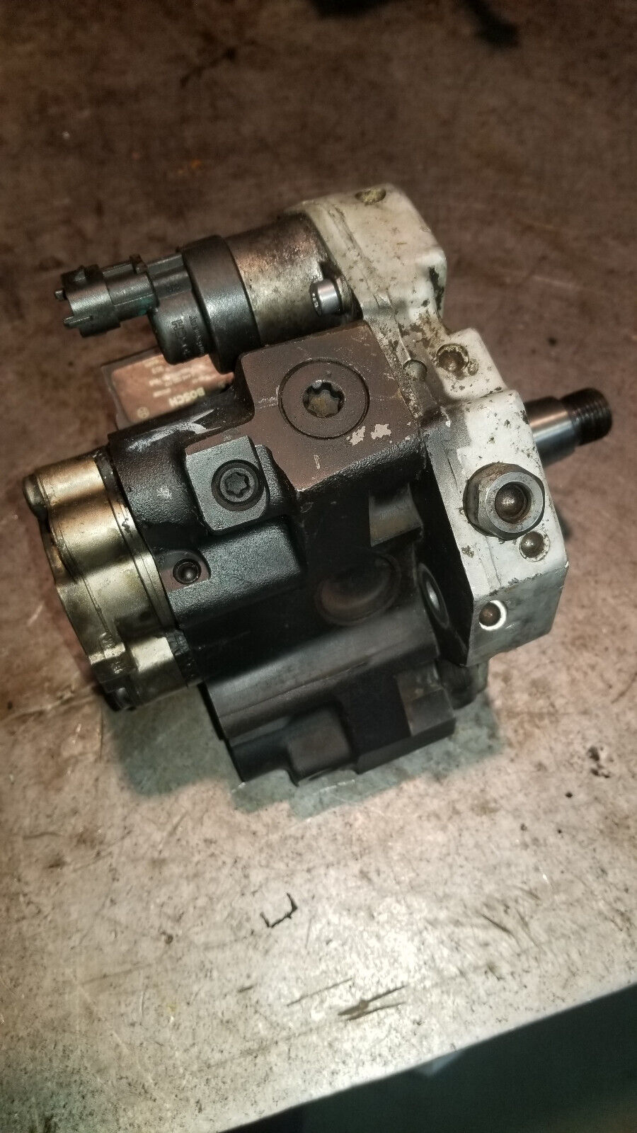 CORE 0445020017 Bosch CP3 Pump GM Duramax CORE / FOR PARTS 0986437303