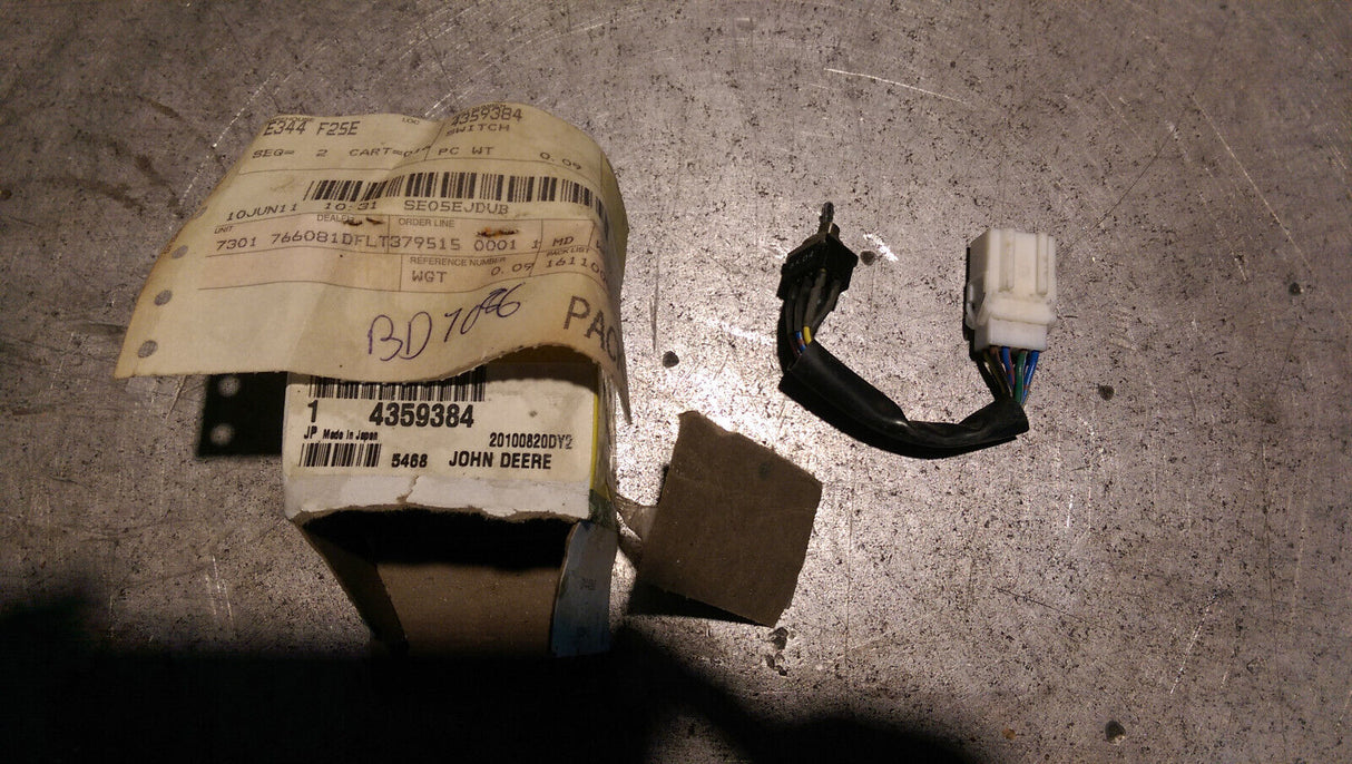 HITACHI 4359384 SWITCH