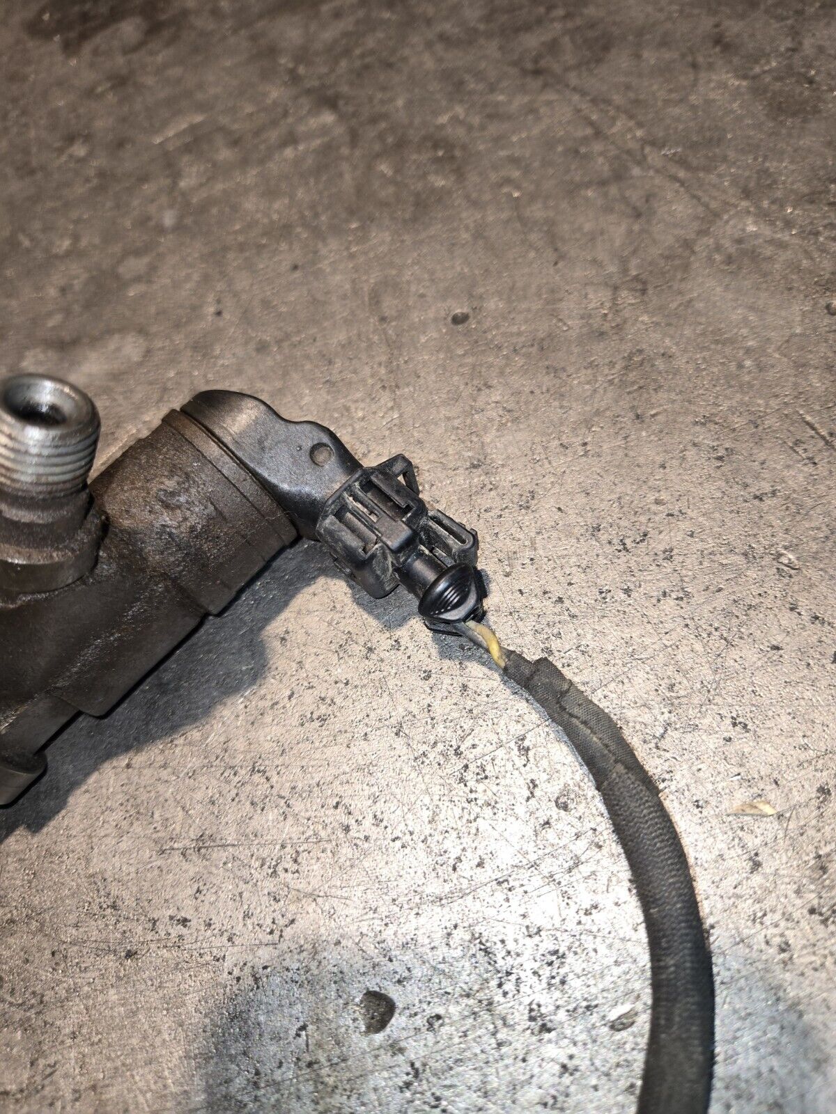 04.5-06 LLY 6.6L Duramax Engine Harness Pigtail 2 Wire injector Pigtail