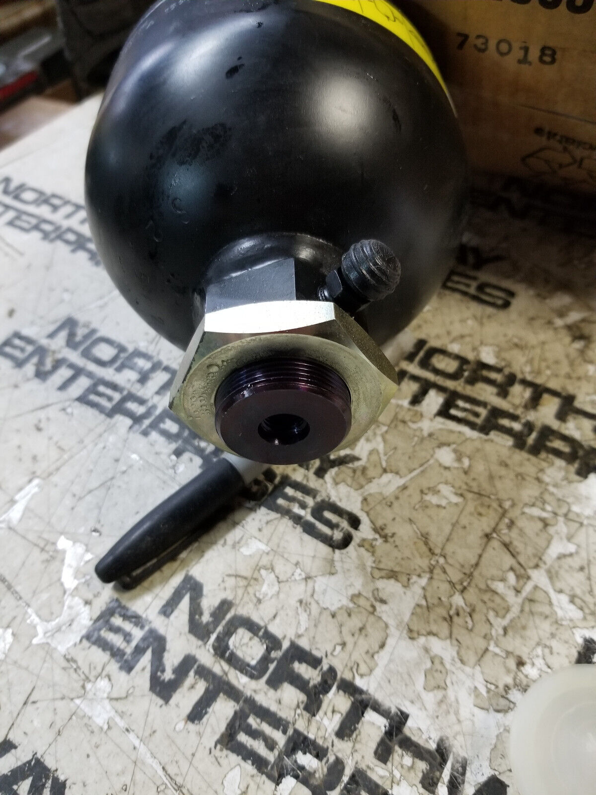 172-2412 0.75 Liter Compressed Nitrogen Gas Accumulator 1722412