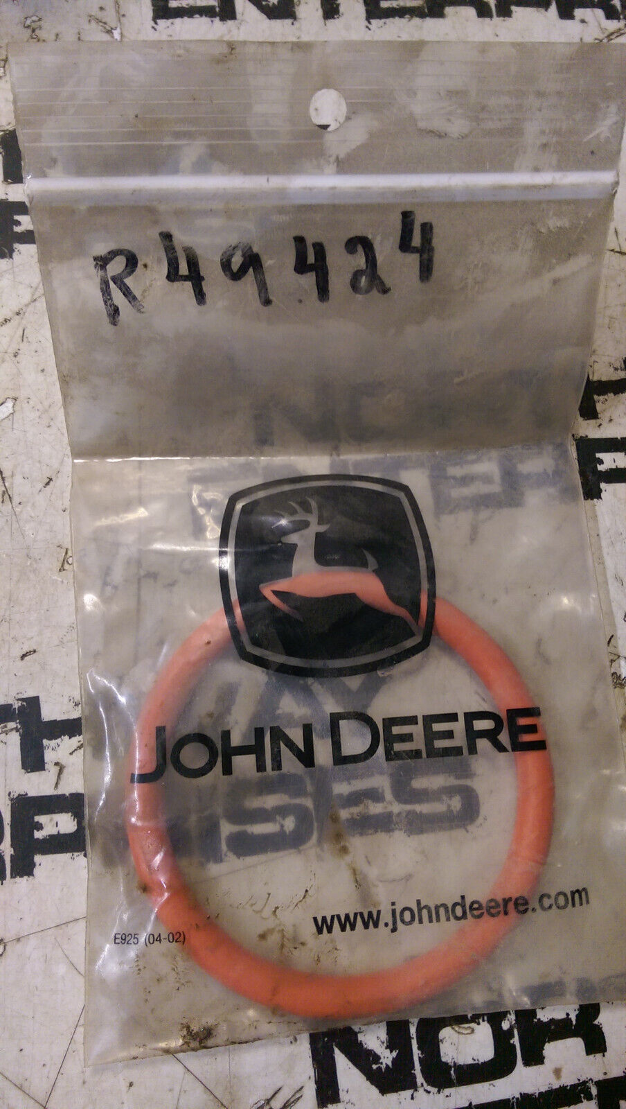 R49424 JOHN DEERE SEAL