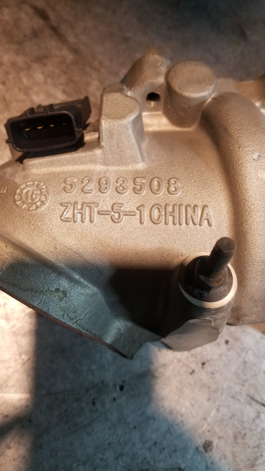 2013-2016 Dodge Cummins 6.7L 13-16 Air Horn 5293508 ref21