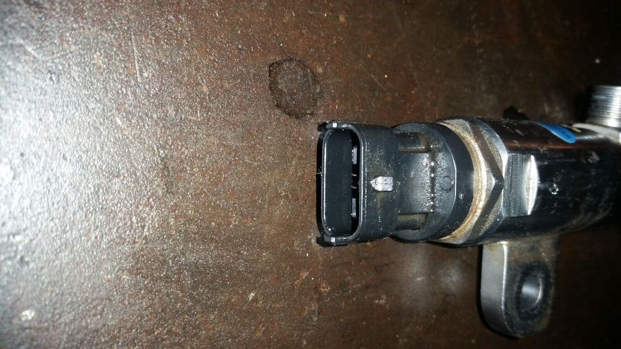 011 2011-2015 Duramax LML High Pressure Fuel Rail 12620532 12620533 18983891