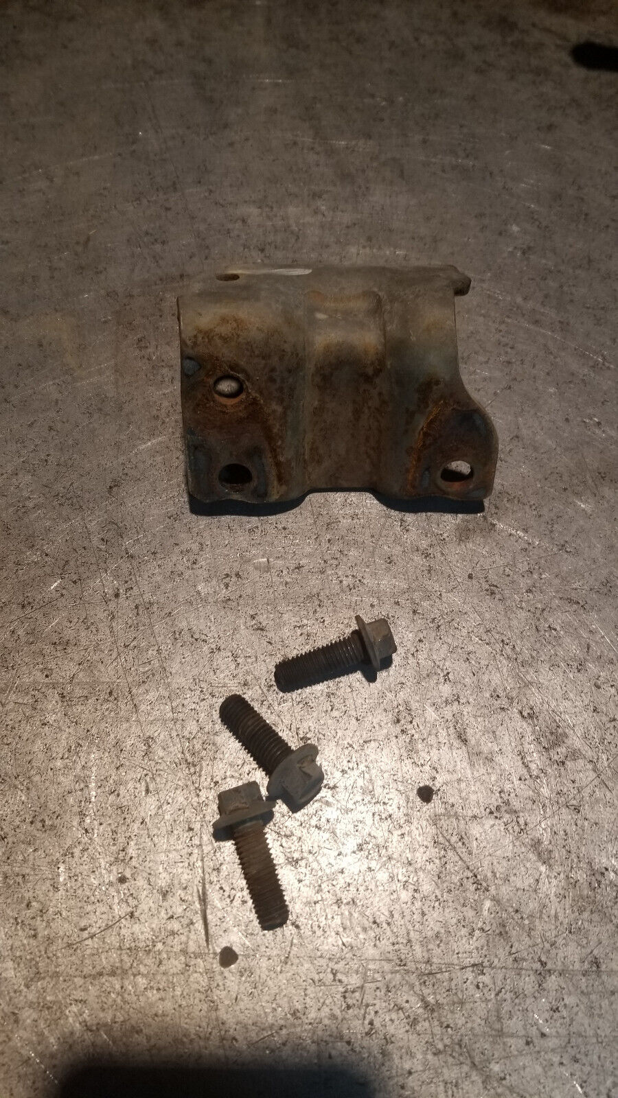 Dodge Ram Cummins 24V 6.7L 6.7 Alternator Bracket 4939591 W BOLTS