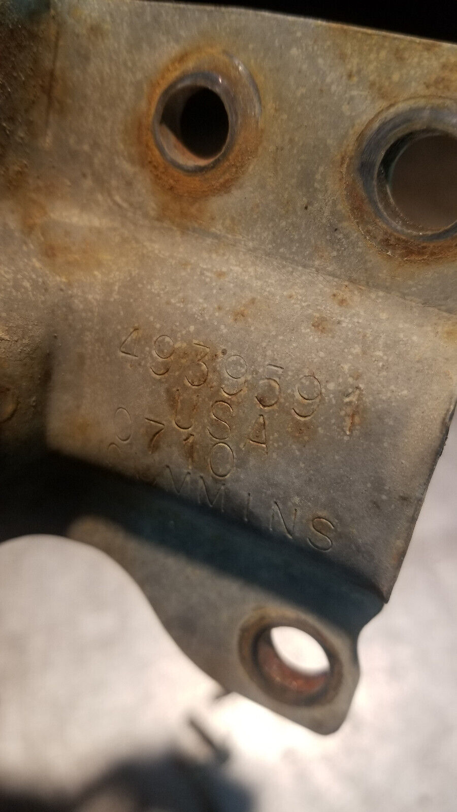 Dodge Ram Cummins 24V 6.7L 6.7 Alternator Bracket 4939591 W BOLTS