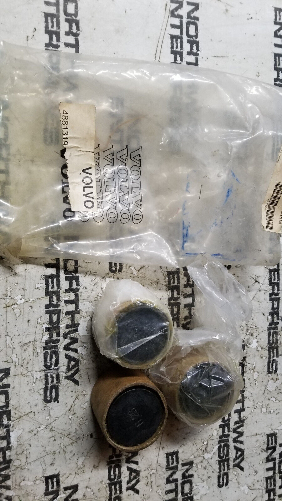 VOLVO NEEDLE BEARING LOT OF 3 AS SHOWN 4881319