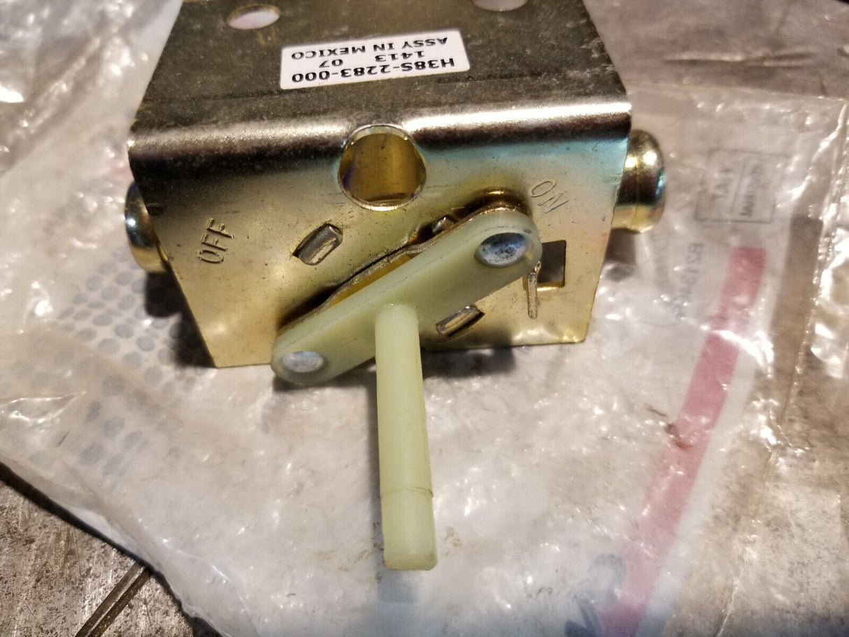 V31506 CASE CNH HEATER CONTROL VALVE